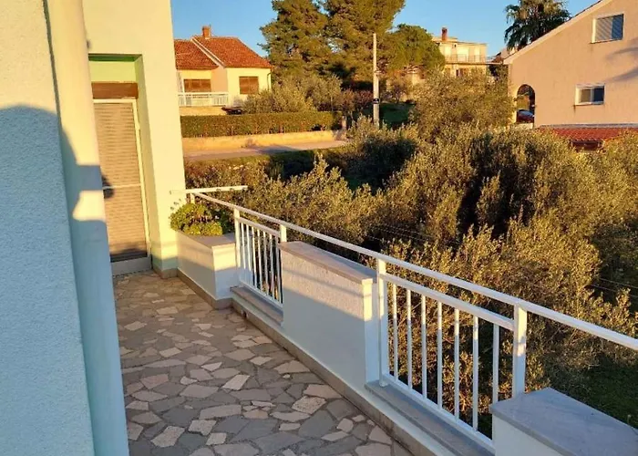 In - Zadar Riviera 42688 *